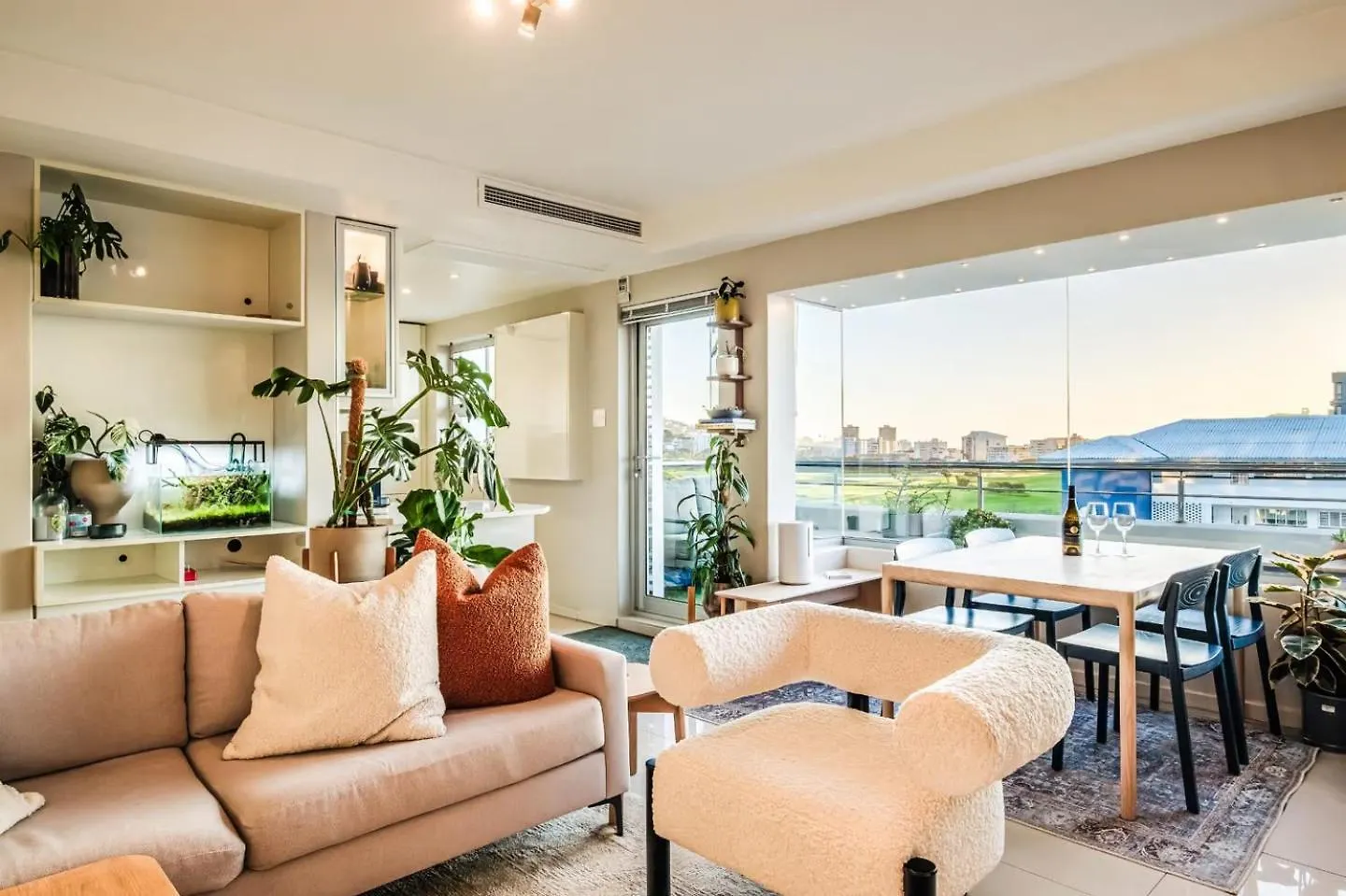 Flux Luxury Home Cape Town 0*,